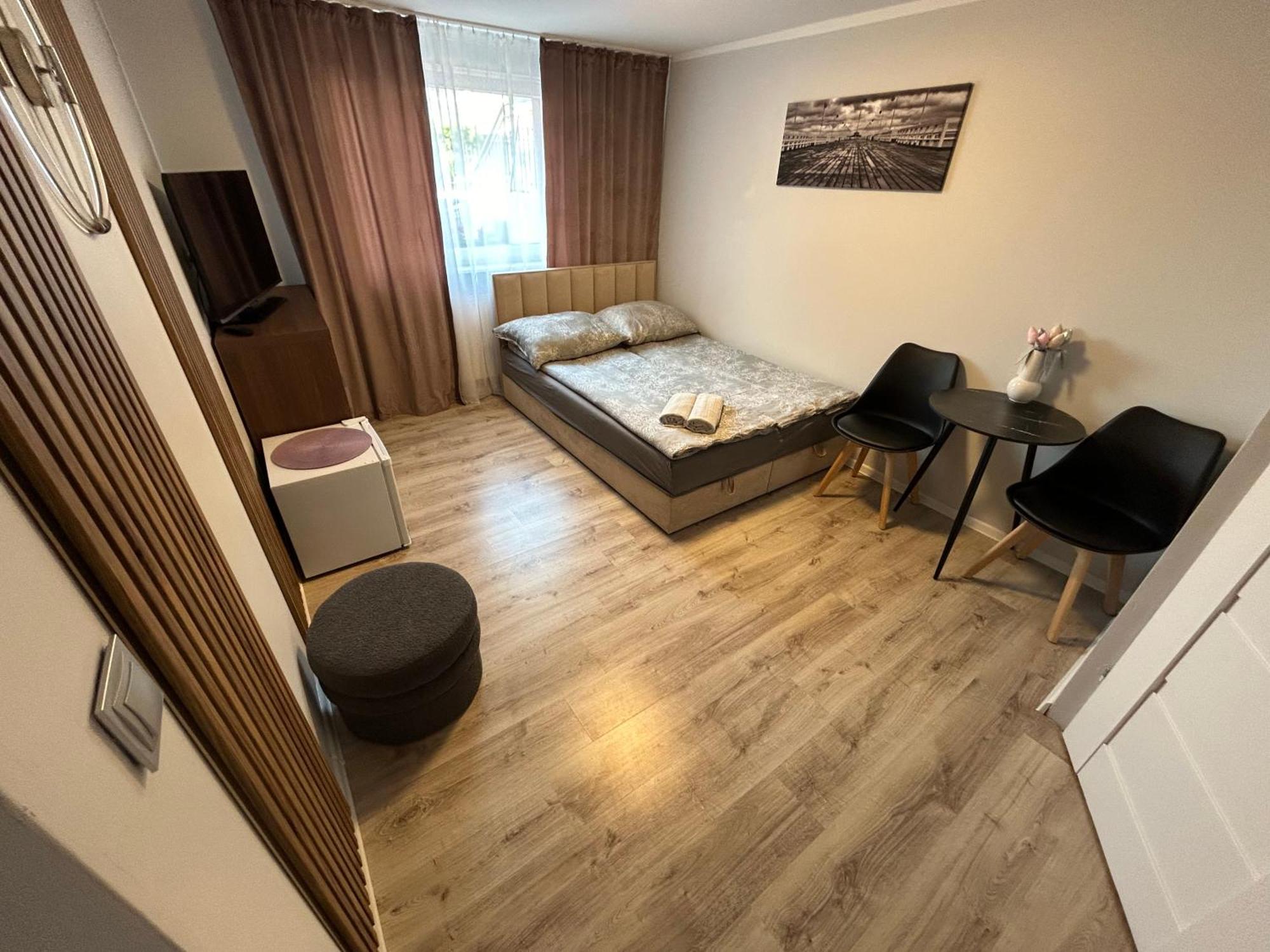 Appartement Pokoje E&J à Miedzyzdroje Extérieur photo